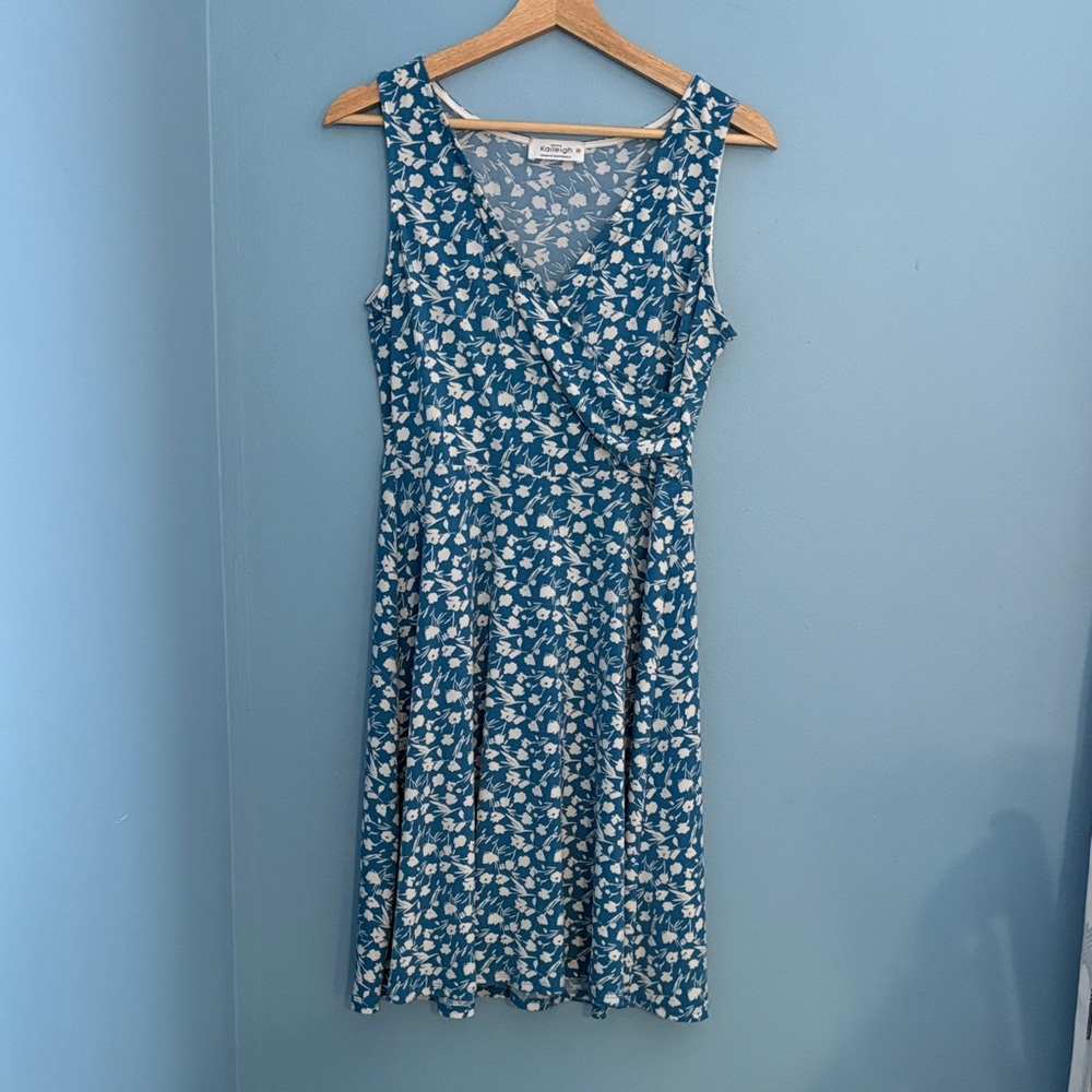 Kaileigh Blue and White Patterned Midi Dress